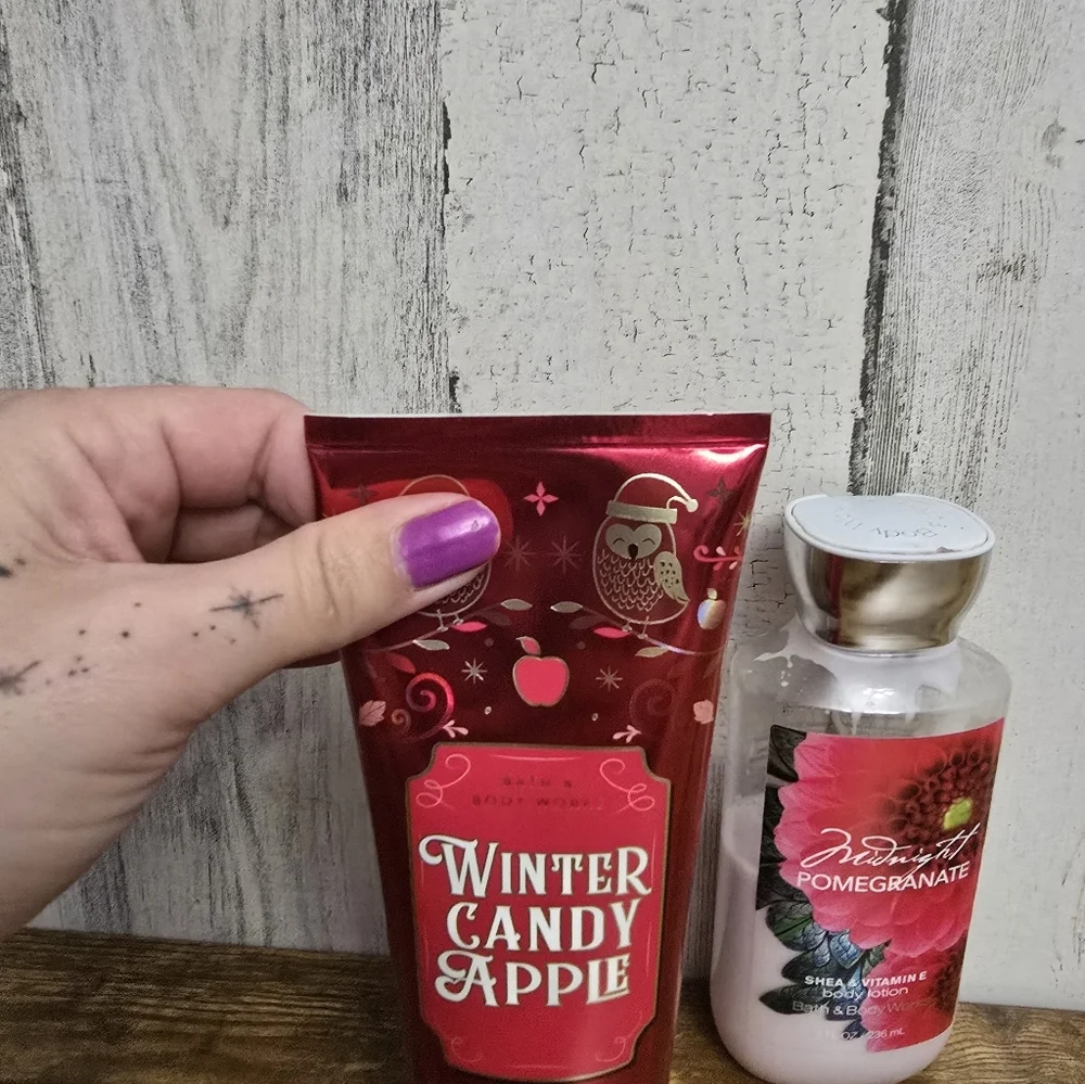 Bath & Body Works Winter Candy Apple And Midnight Pomegranate Body Cream